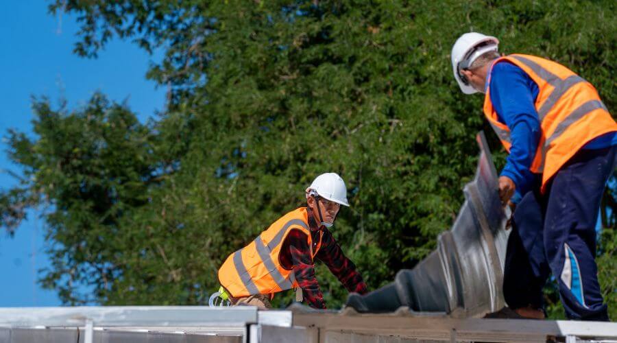 Professional residential roofers in Empire, LA